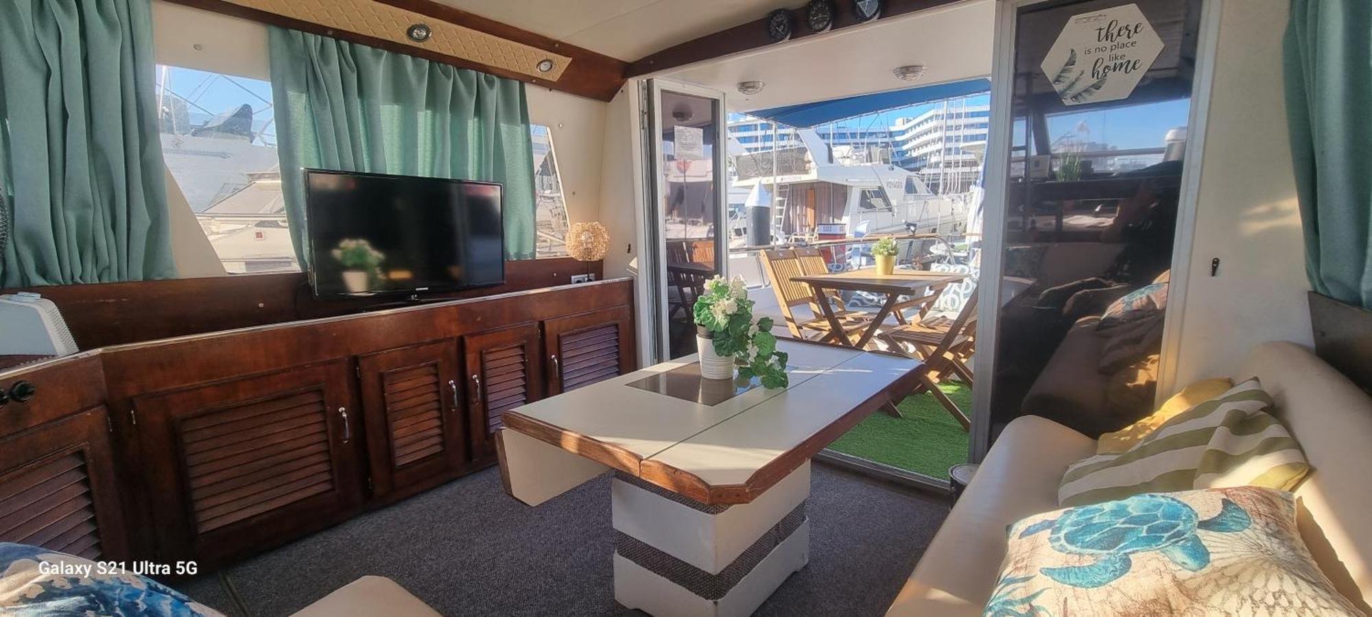 Beautiful And Comfy Boat In Barcelona With Boat Tour Option Hotell Exteriör bild