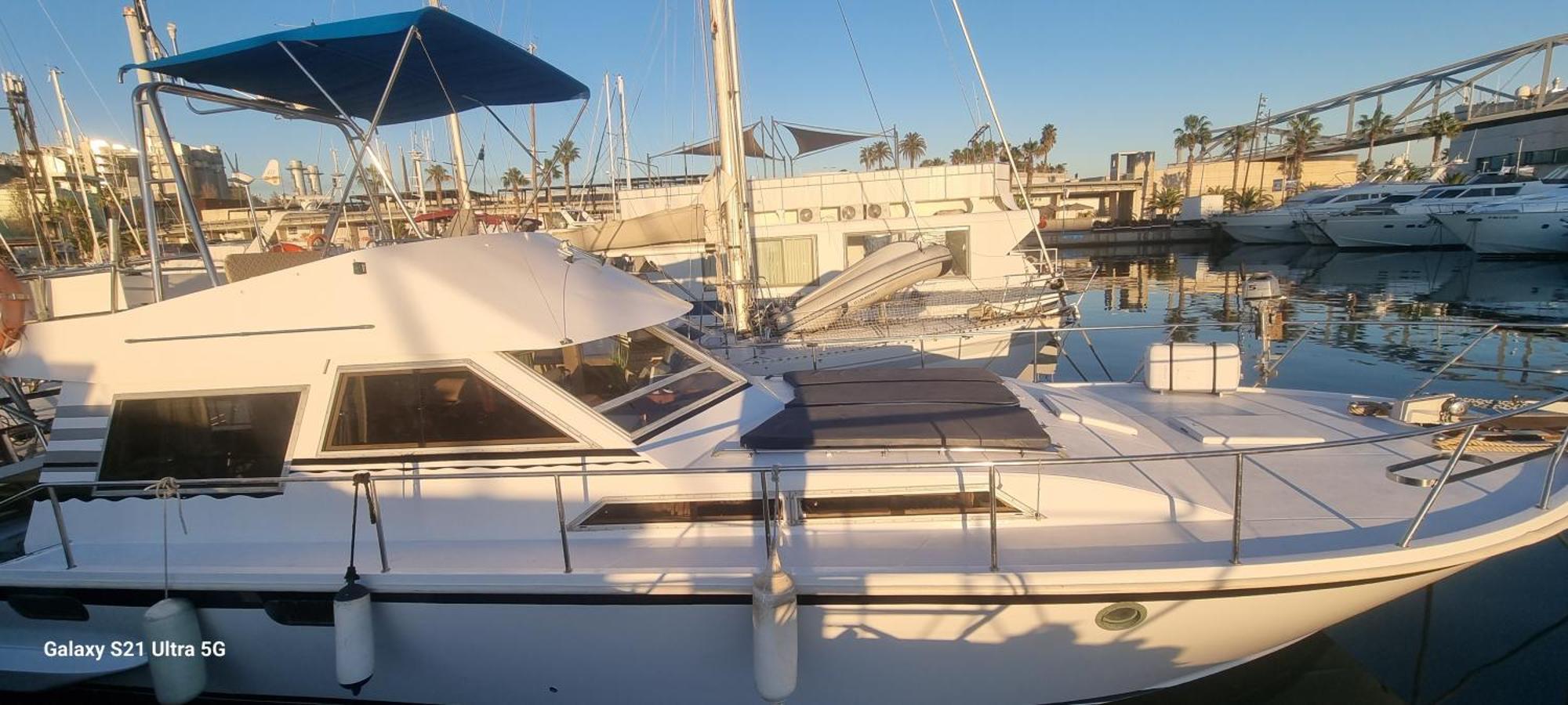 Beautiful And Comfy Boat In Barcelona With Boat Tour Option Hotell Exteriör bild